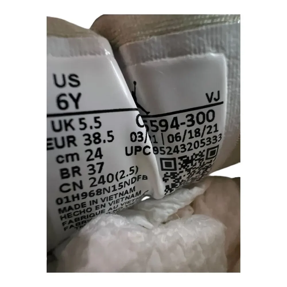 Air Jordan MA2 Honeydew - Size 6Y CV8122-300 Mint Clean